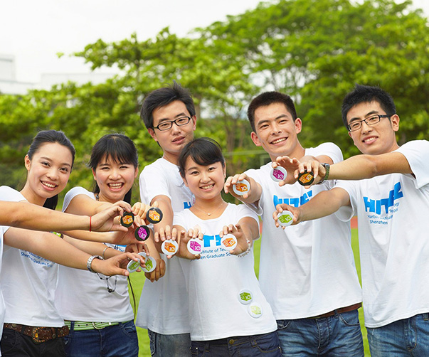 為什么上海品牌設計公司認為出色的logo色彩對比至關重要？